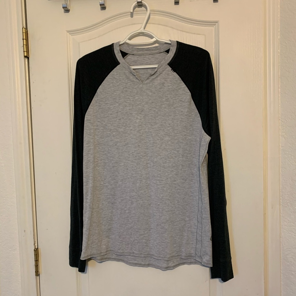 Lululemon Men’s Long Sleeve Baseball Tee (Size: M)
